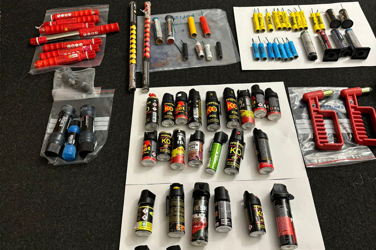 Stadt Zürich – Fussball-Derby und unbewilligte Demonstration erfordern grossen Polizeieinsatz  