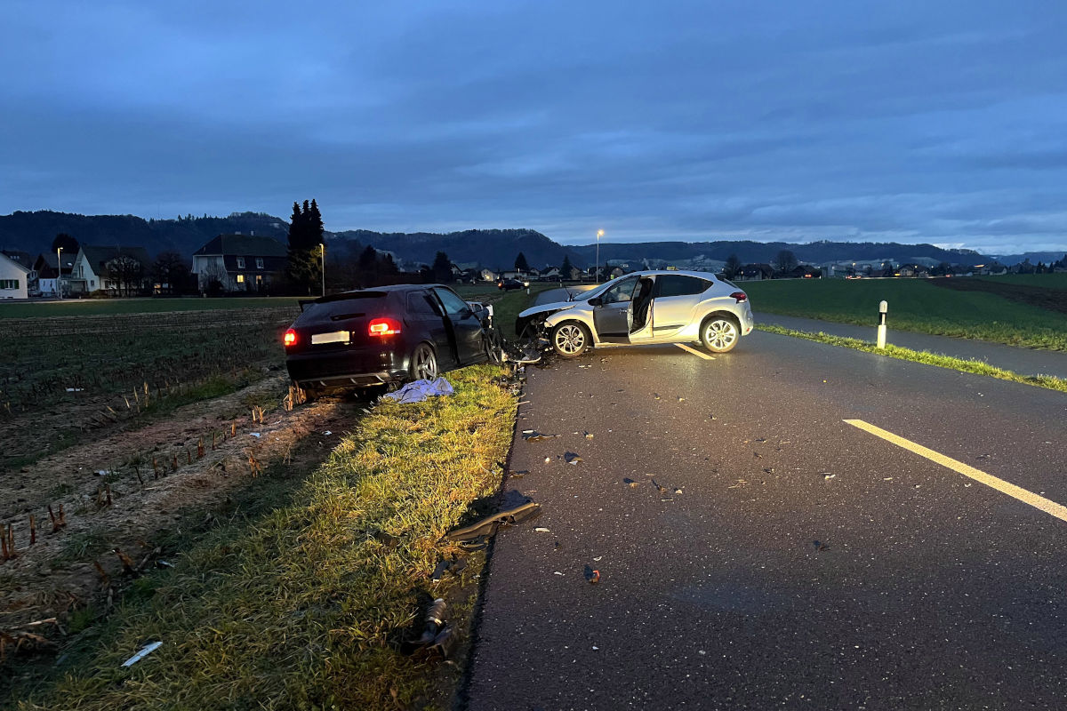 Brittnau AG – Zwei Verletzte nach Frontalkollision