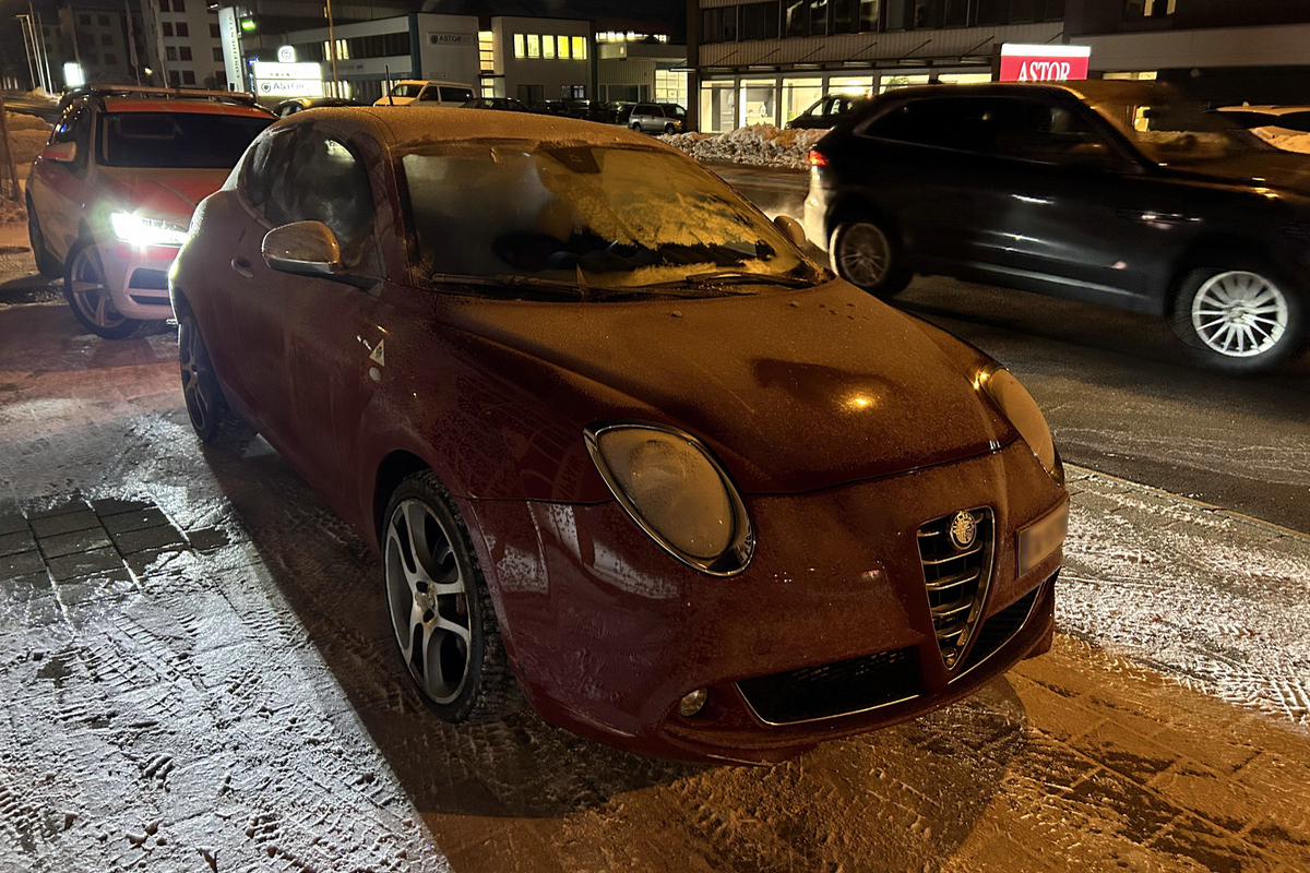 Einsiedeln SZ – Sicht durch vereiste Scheiben eingeschränkt