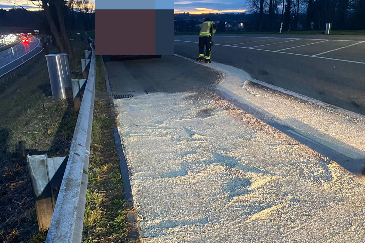 Goldach SG – Diesel von Rastplatz bei Autobahn in Bach und See gelangt