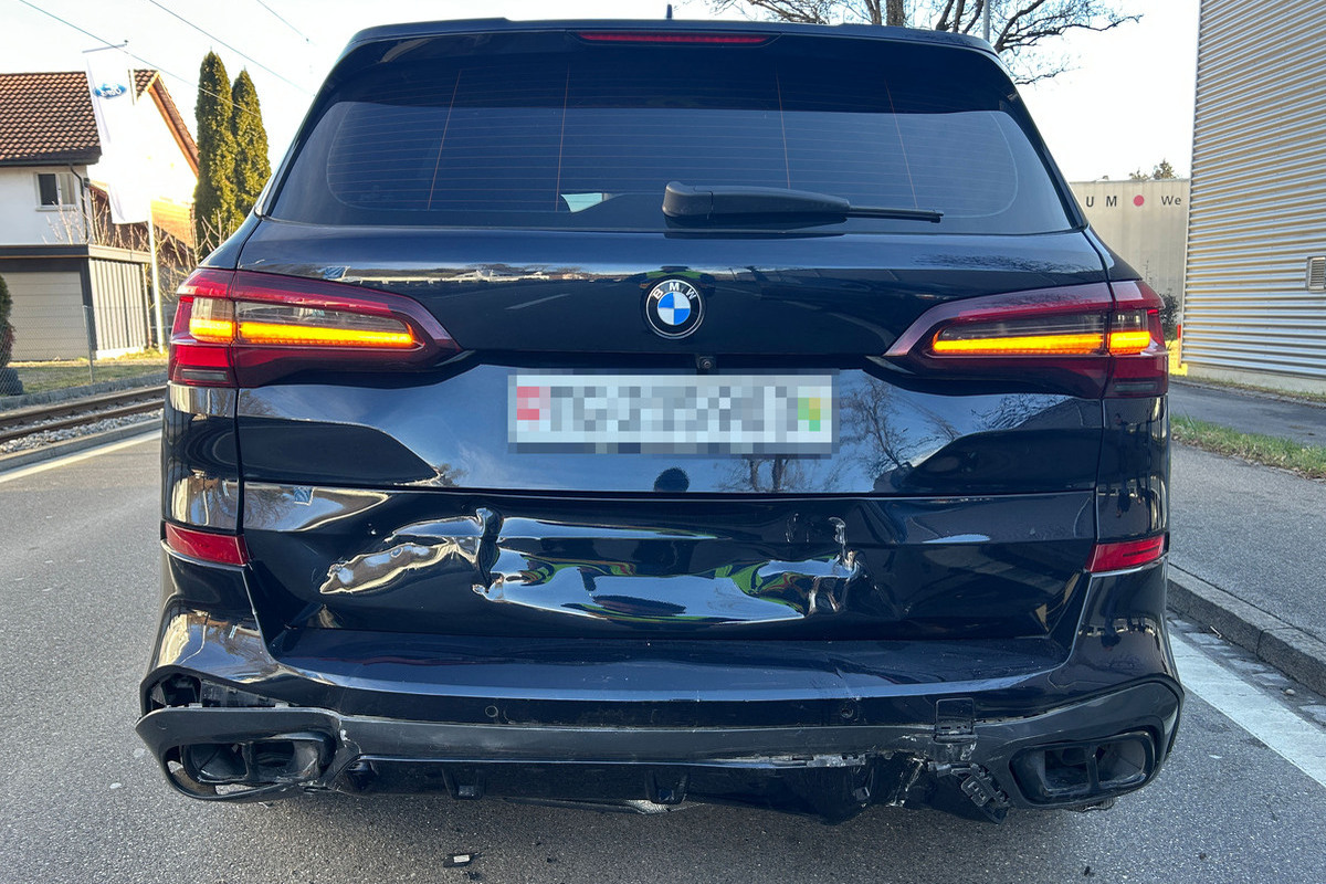 Matzingen TG – Mit dem Heck eines vorausfahrenden Autos kollidiert