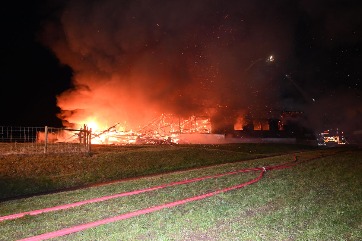 Flawil SG – Scheune bei Brand komplett zerstört