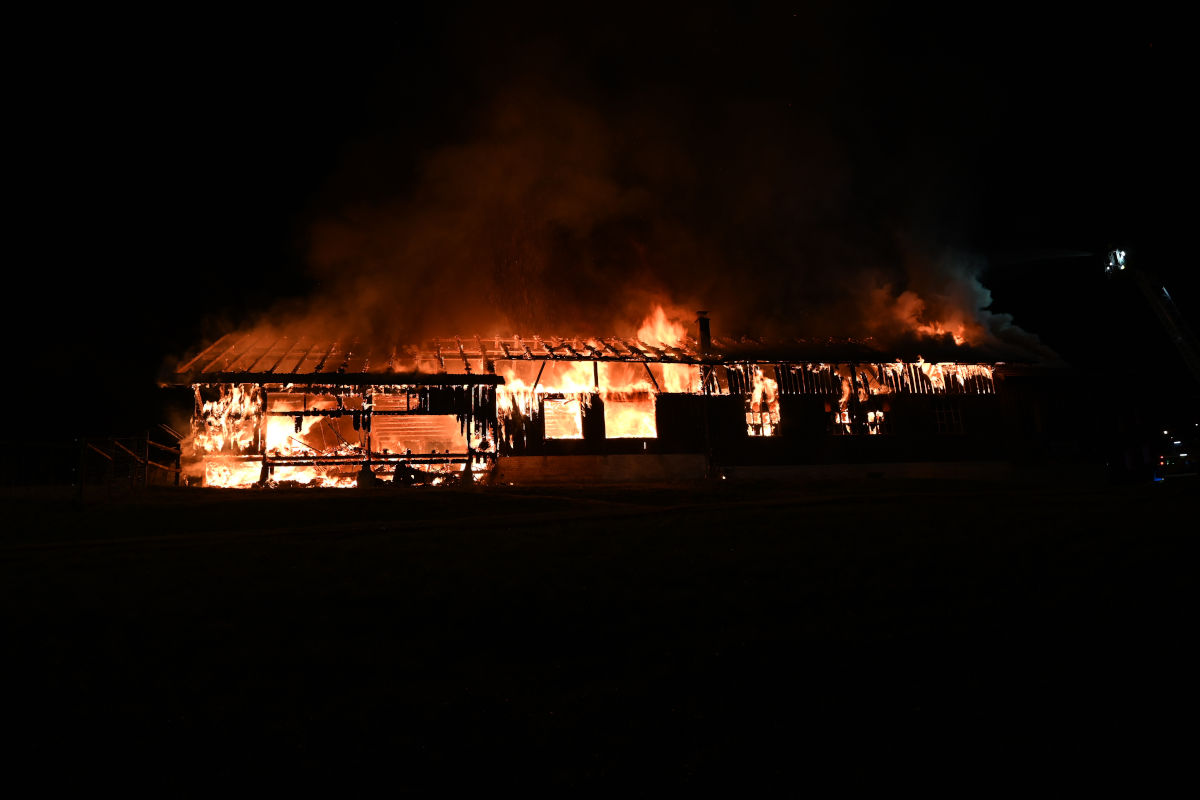 Flawil SG – Scheune bei Brand komplett zerstört