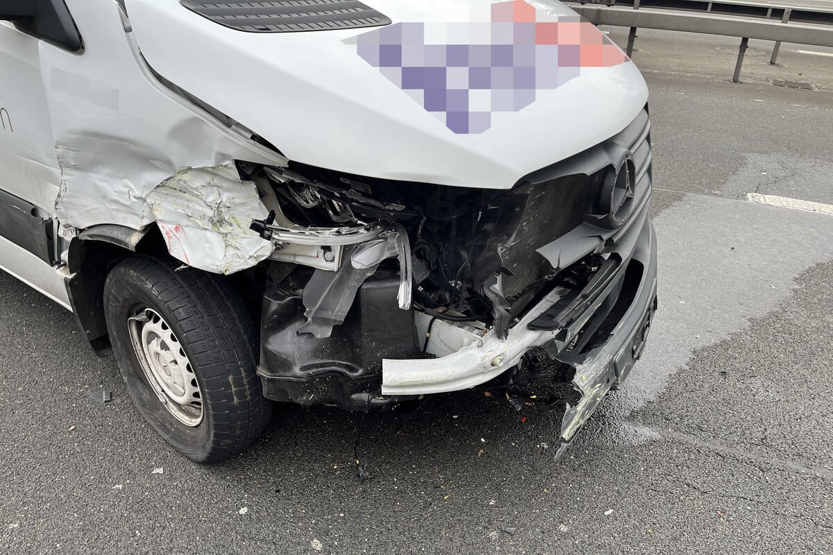 A1/Wettingen AG – Mit einem Baustellensicherungsfahrzeug kollidiert