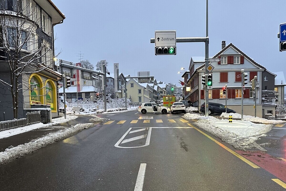 Unfall in Herisau AR – Entgegenkommendes Auto übersehen
