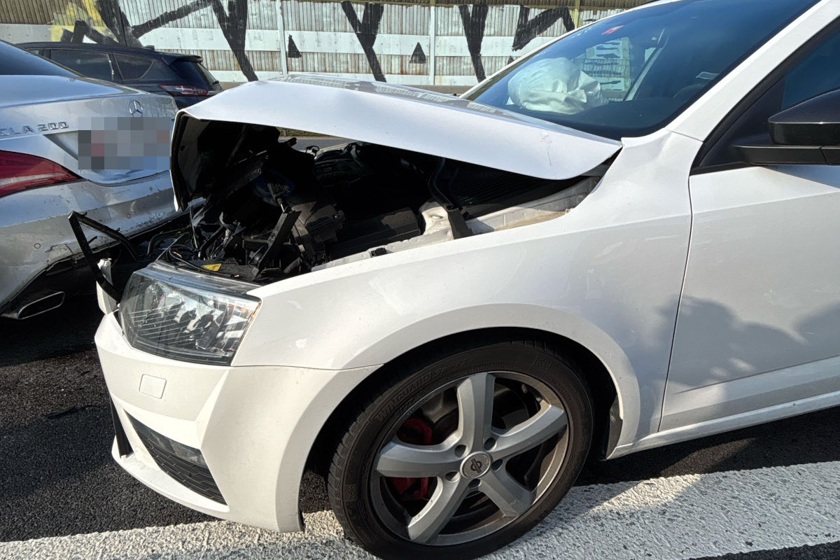 A1 Oberbuchsiten SO – Fünf Autos bei Auffahrkollision auf Autobahn beteiligt