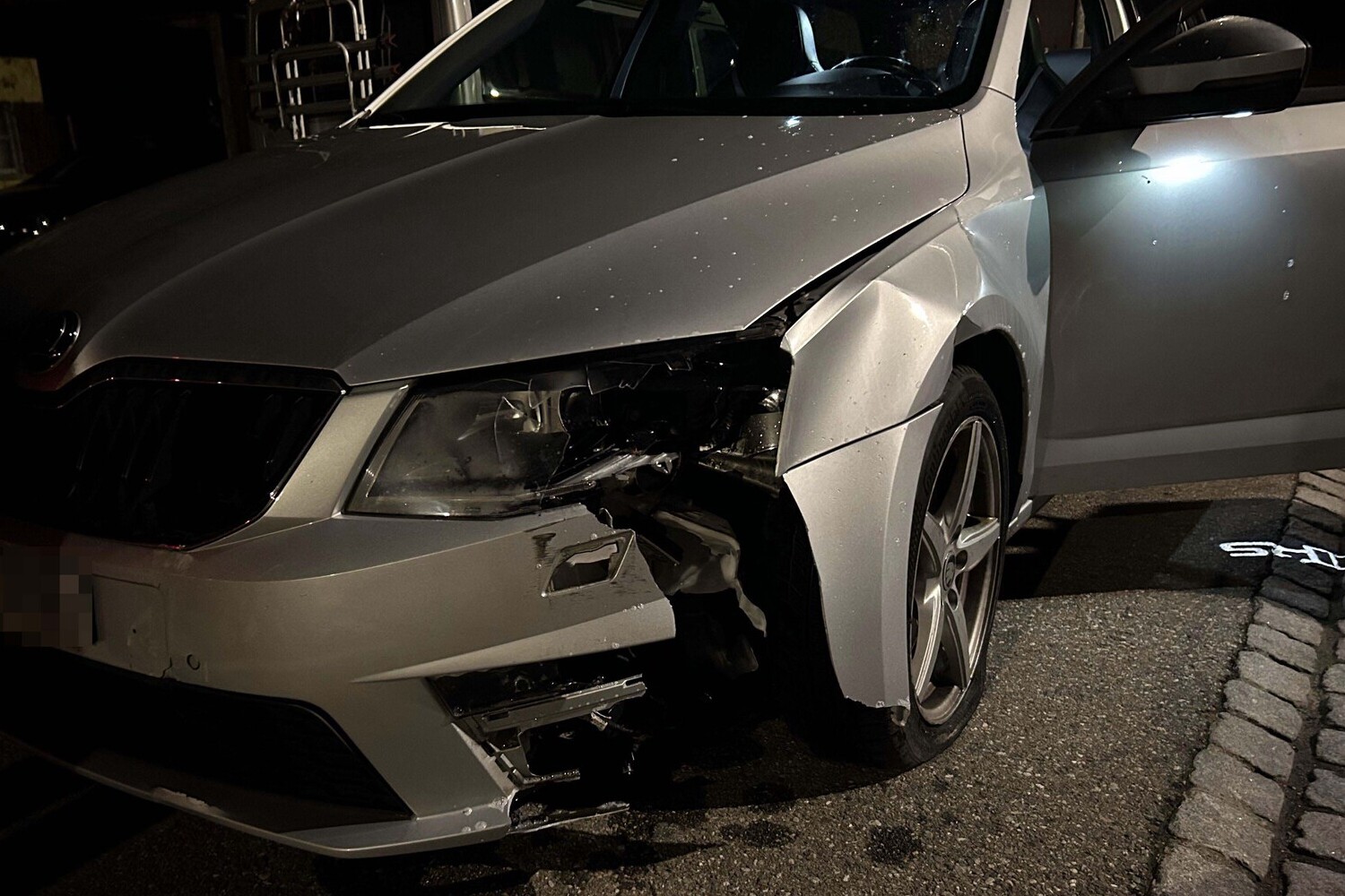 Würenlos AG - Telefon-Anruf verursacht Unfall auf der Landstrasse