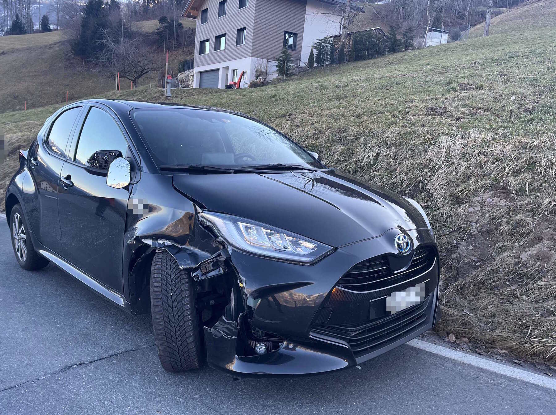 Flums SG - Unfall zwischen Motorrad und Auto