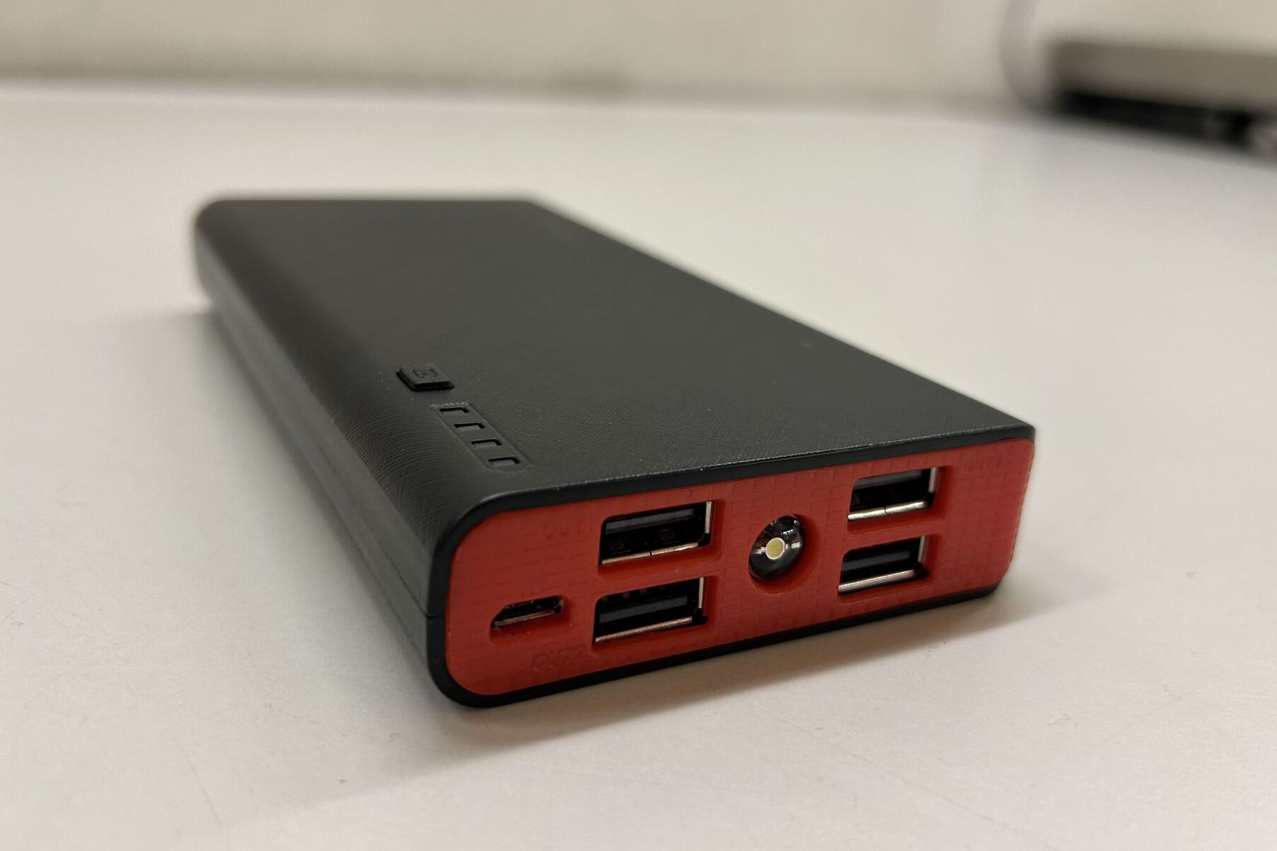 Sennwald SG – Diebesgut und präparierte Störsender sichergestellt