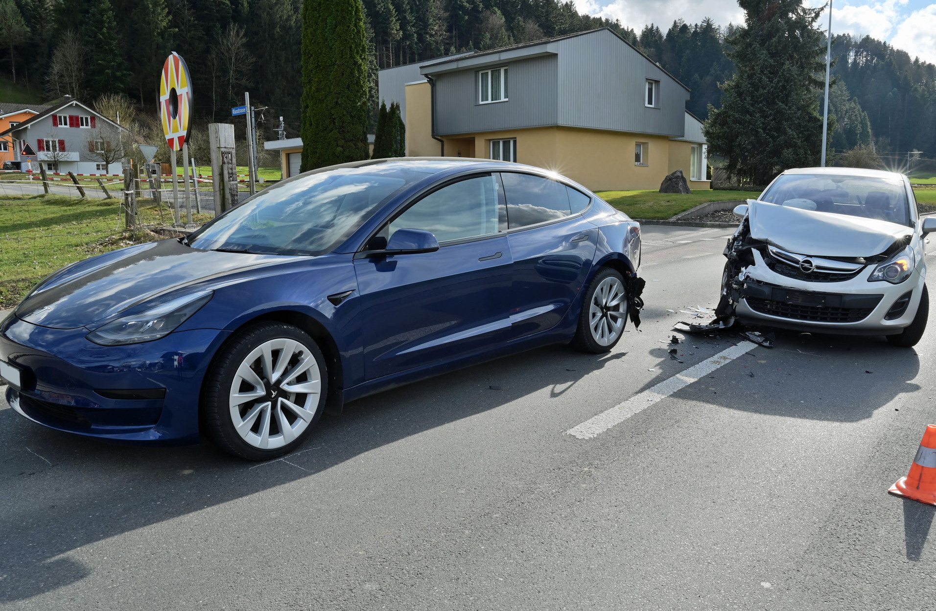 Willisau (Gettnau) LU – Unfall fordert 30'000 Franken Sachschaden