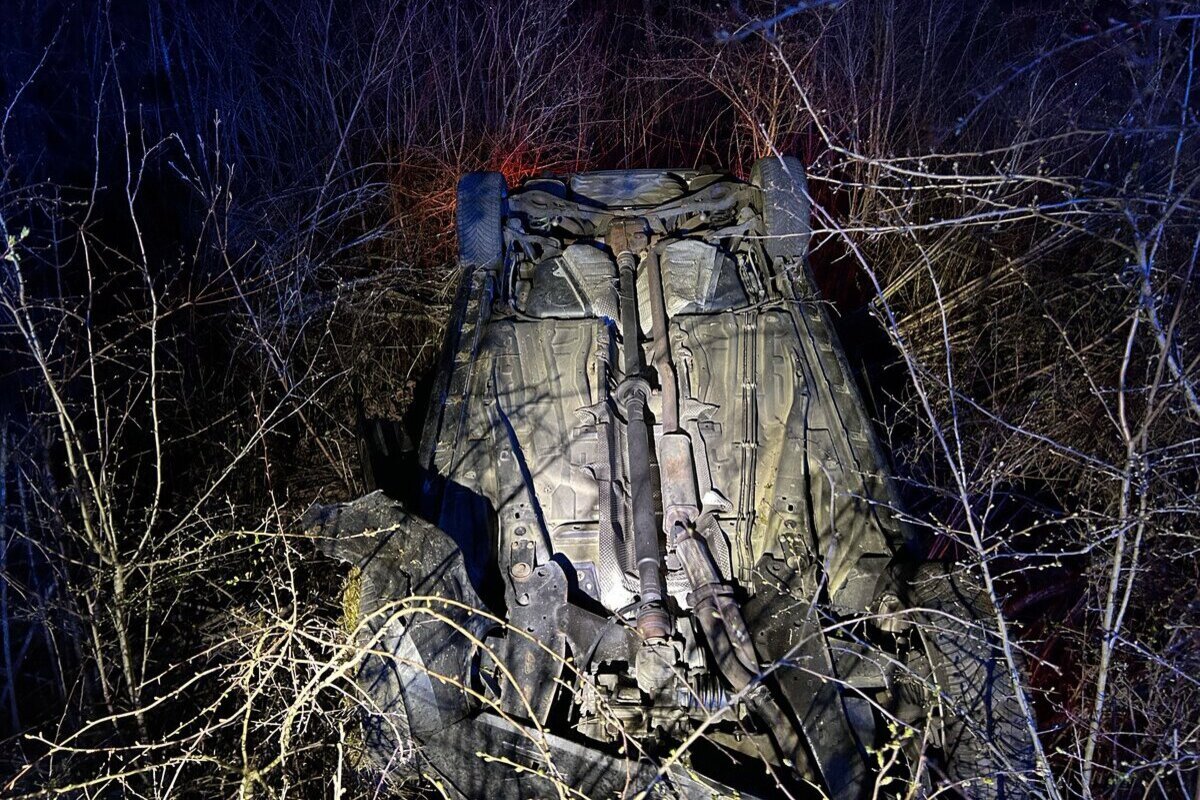 Unfall in Frick AG – Junglenker verliert Kontrolle übers Auto