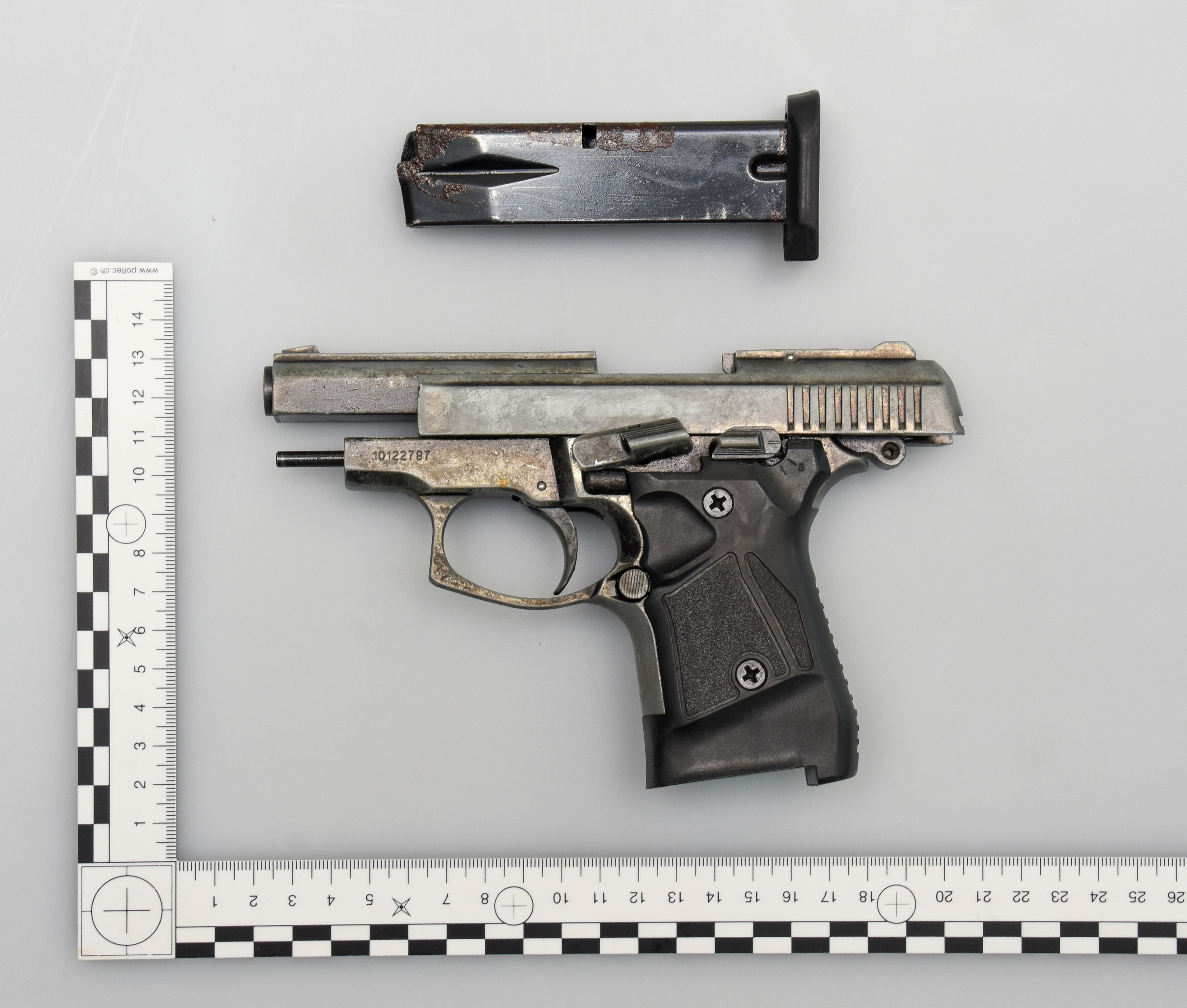 Martina GR – Schusswaffen und Einbruchswerkzeug sichergestellt