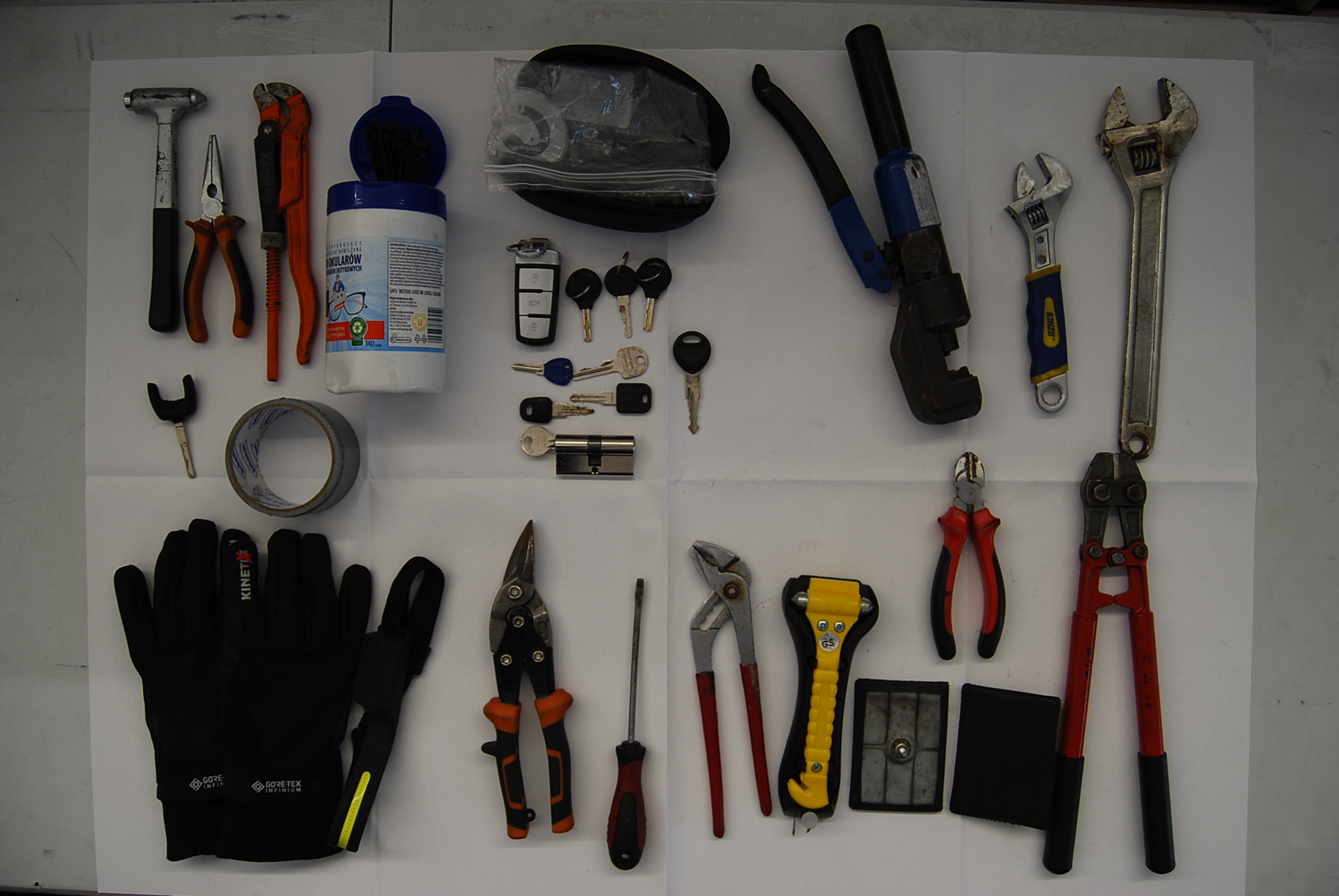 Martina GR – Schusswaffen und Einbruchswerkzeug sichergestellt