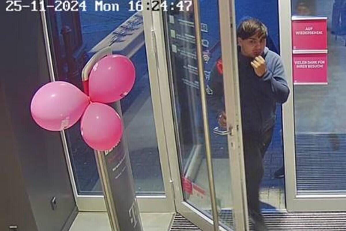 Neunkirchen – Smartphones aus Elektrofachgeschäft gestohlen