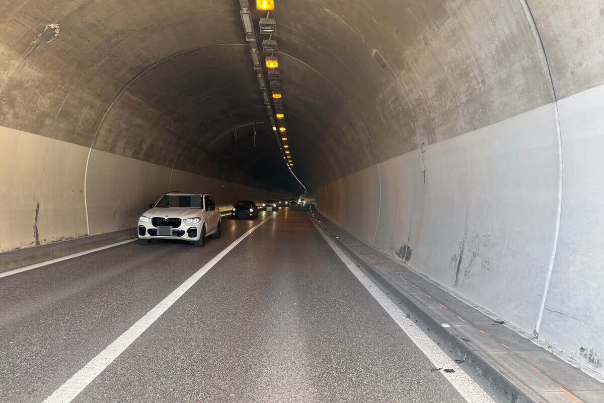 Rapperswil-Jona SG – Fahrunfähig und ohne Führerausweis Unfall verursacht