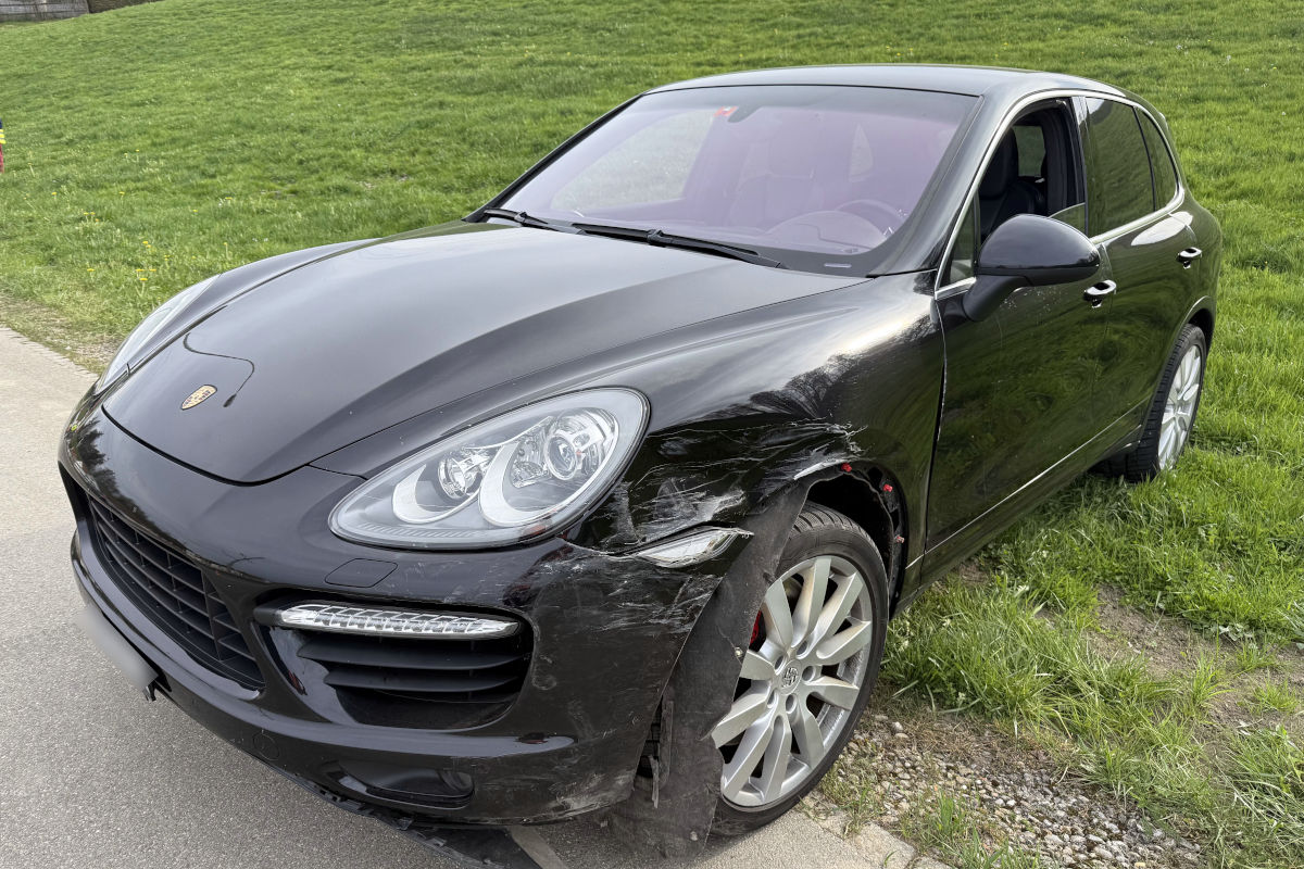 St.Gallen SG – Auf der Gegenfahrbahn mit Auto kollidiert