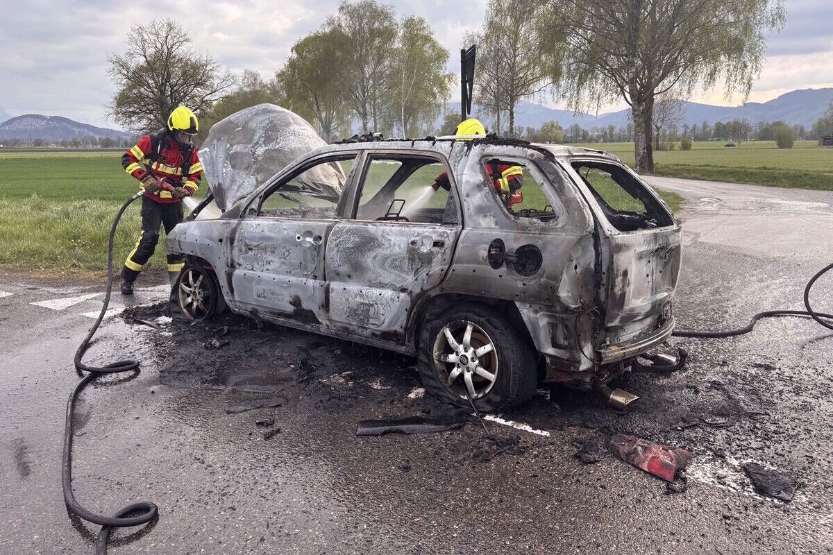 Diepoldsau SG – Auto in Brand geraten