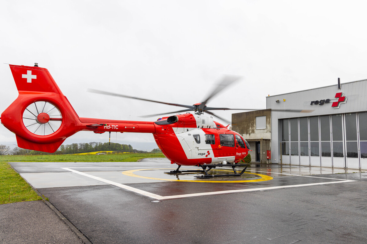 Rega-Basis Lausanne nimmt neuen Hightech-Rettungshelikopter in Betrieb