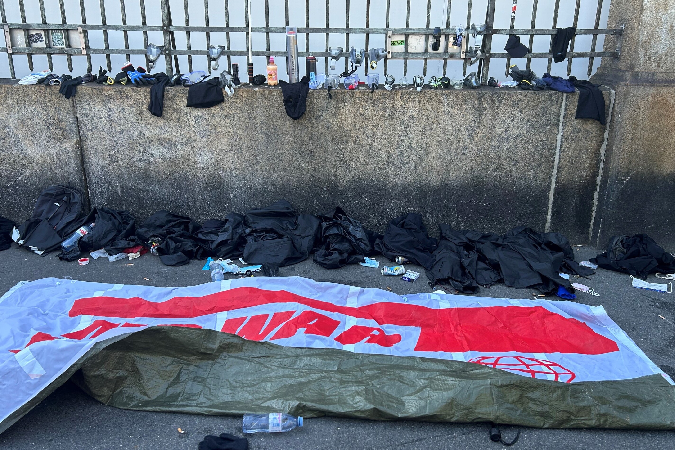 Eskalation bei Demo in Zürich – Reizstoff und Gummischrot im Einsatz