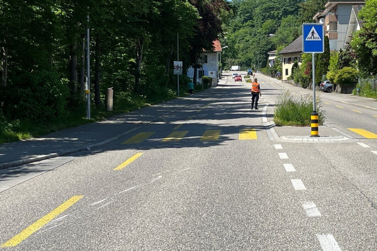 Unfall in Trimbach SO – Motorradfahrer erfasst Fussgängerin