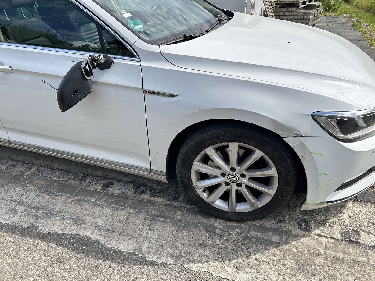 Ramsen SH – Fahrer flüchtet nach Unfall am Grenzübergang