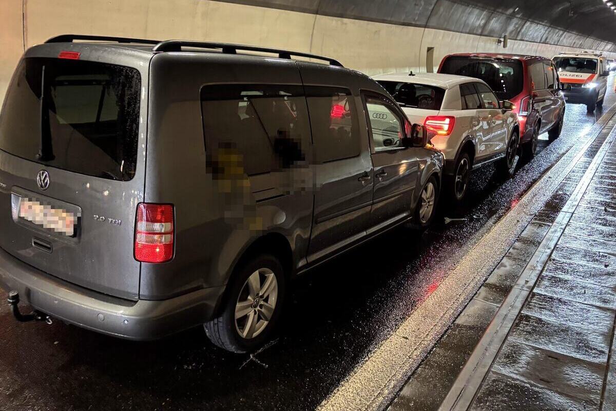 Unfall in Eschenbach/A15 SG – Nicht mehr rechtzeitig gebremst