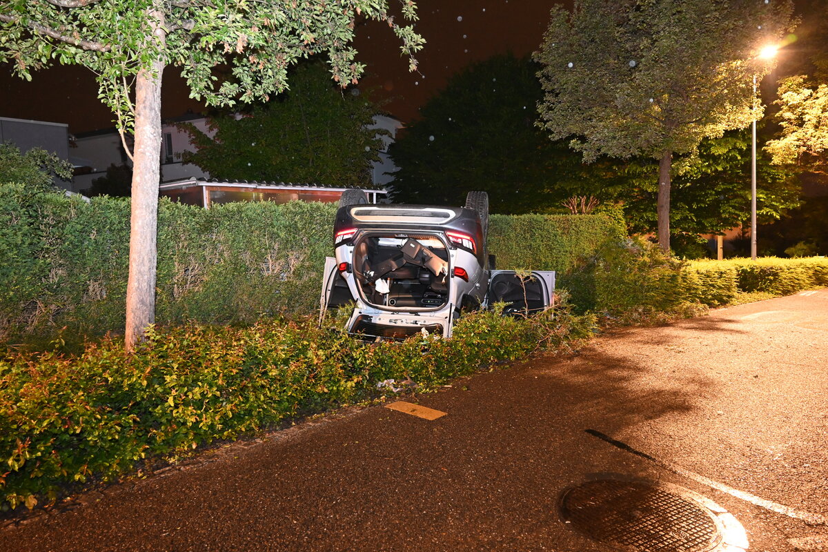 Wil SG – 83-Jähriger bei Selbstunfall verletzt - Rega im Einsatz