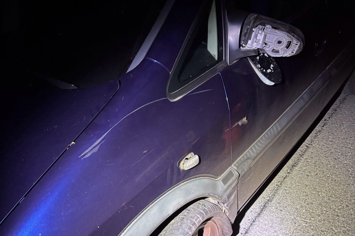 Unfall in Rheinfelden AG – Alkoholisierter Lenker kollidiert mit parkiertem Auto