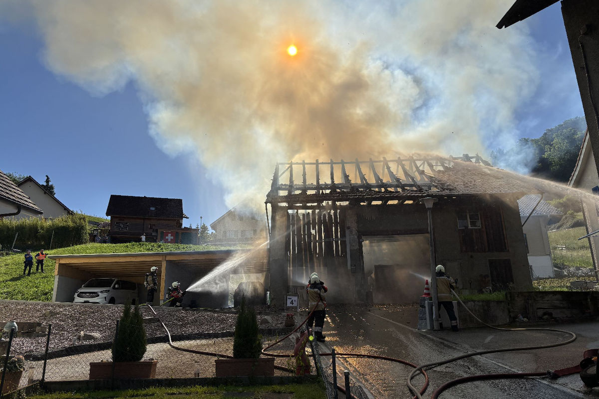 Liedertswil BL – Scheune nach Brand komplett zerstört