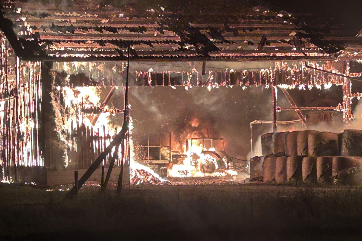 Brand in Gränichen AG – Lagerhallen ein Raub der Flammen