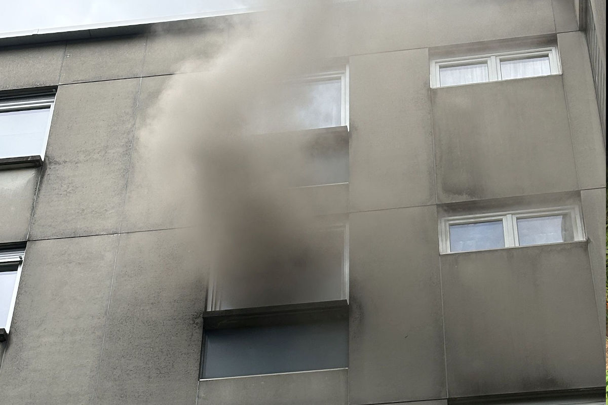 Pratteln BL – Person bei Brand in Mehrfamilienhaus verletzt