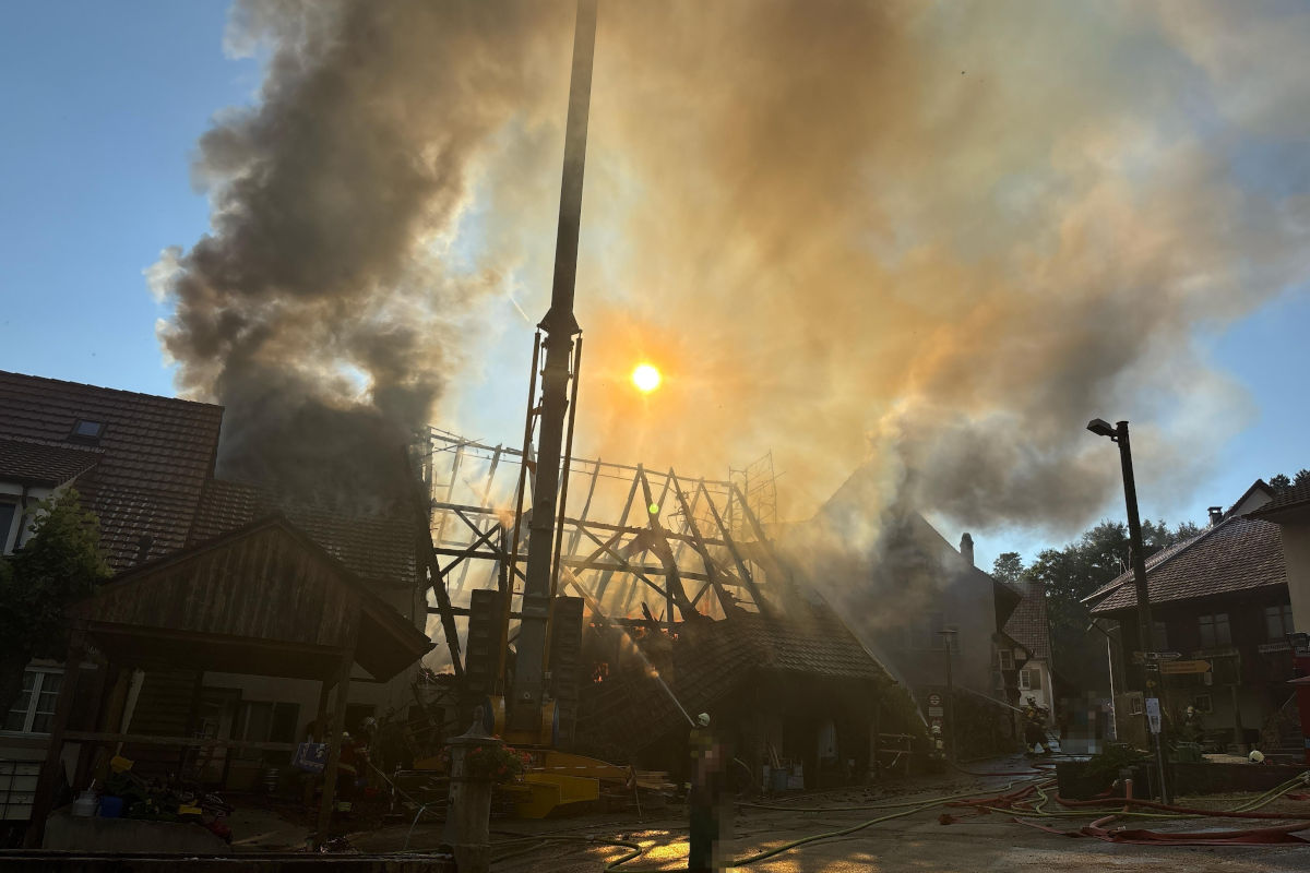 Seewen SO – Haus und Scheune bei Brand komplett zerstört