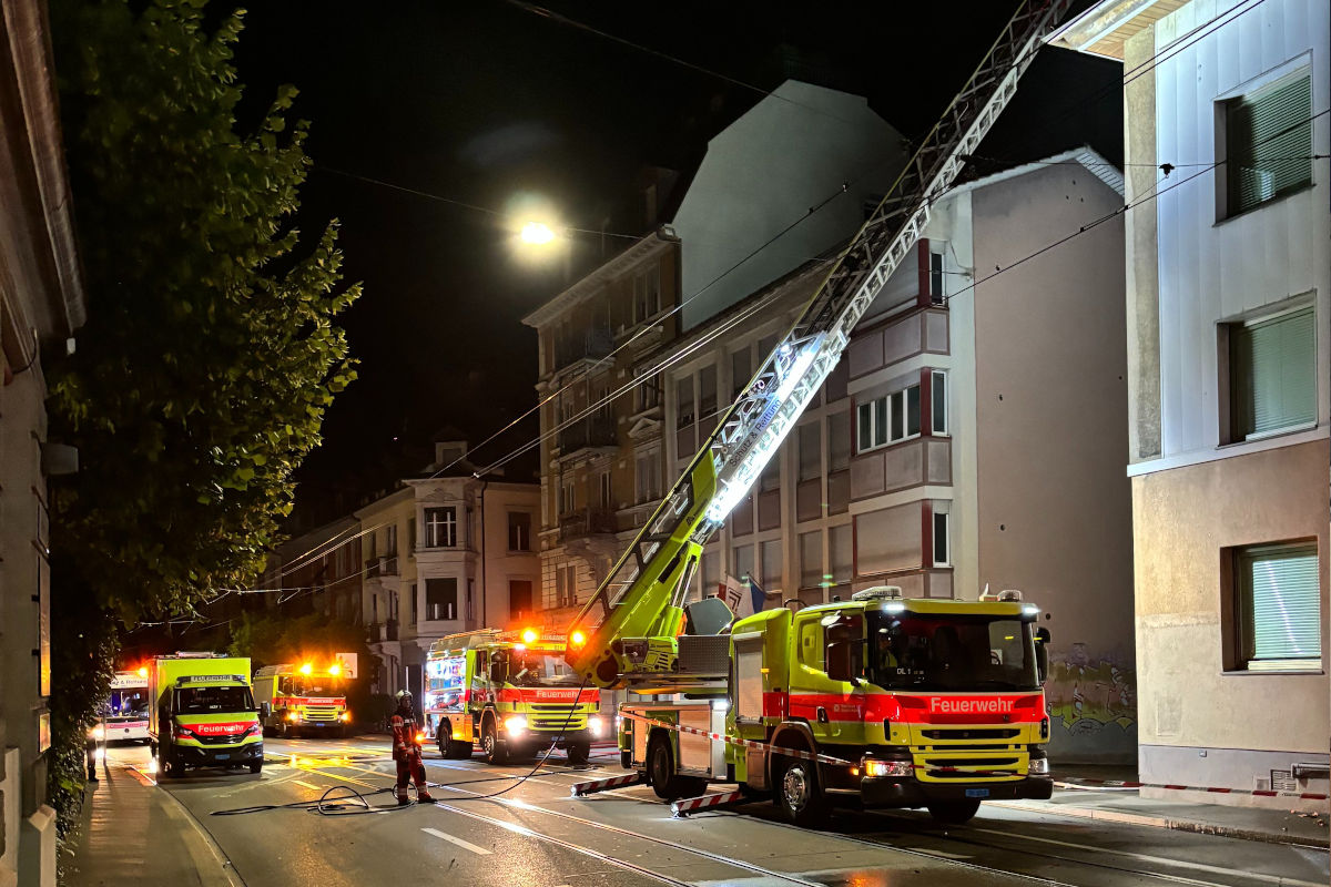 Zürich Kreis 2 – Brand in Mehrfamilienhaus  