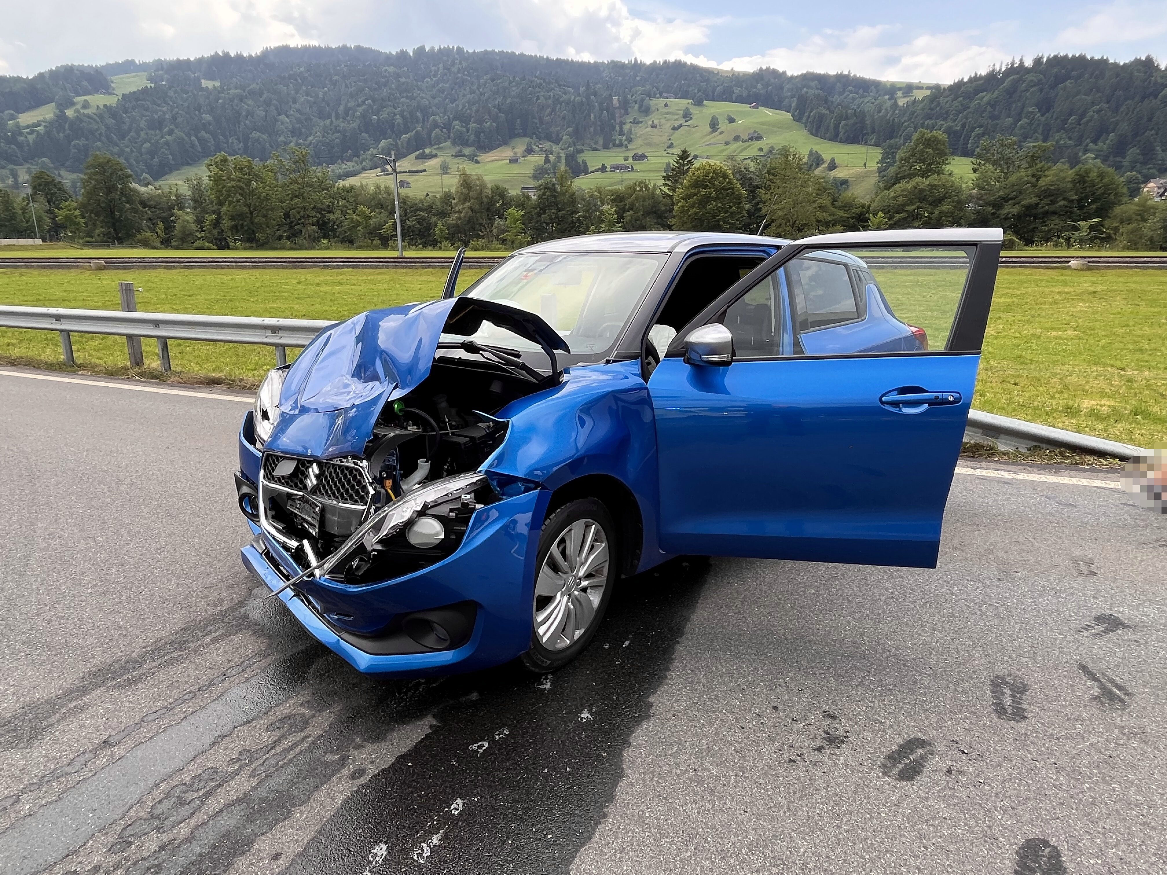 Ebnat-Kappel SG – Autolenkerin verletzt nach Kollision