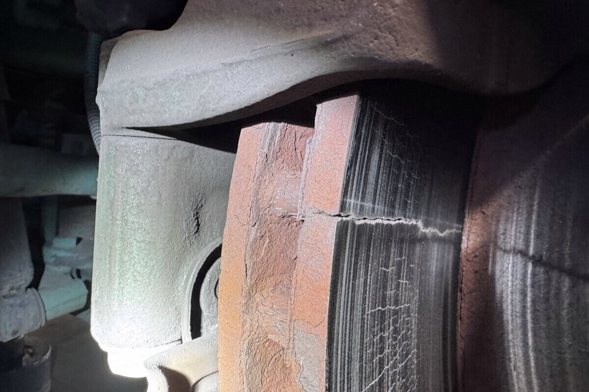 Stadtpolizei St.Gallen legt Lastwagen mit defekten Bremsen still