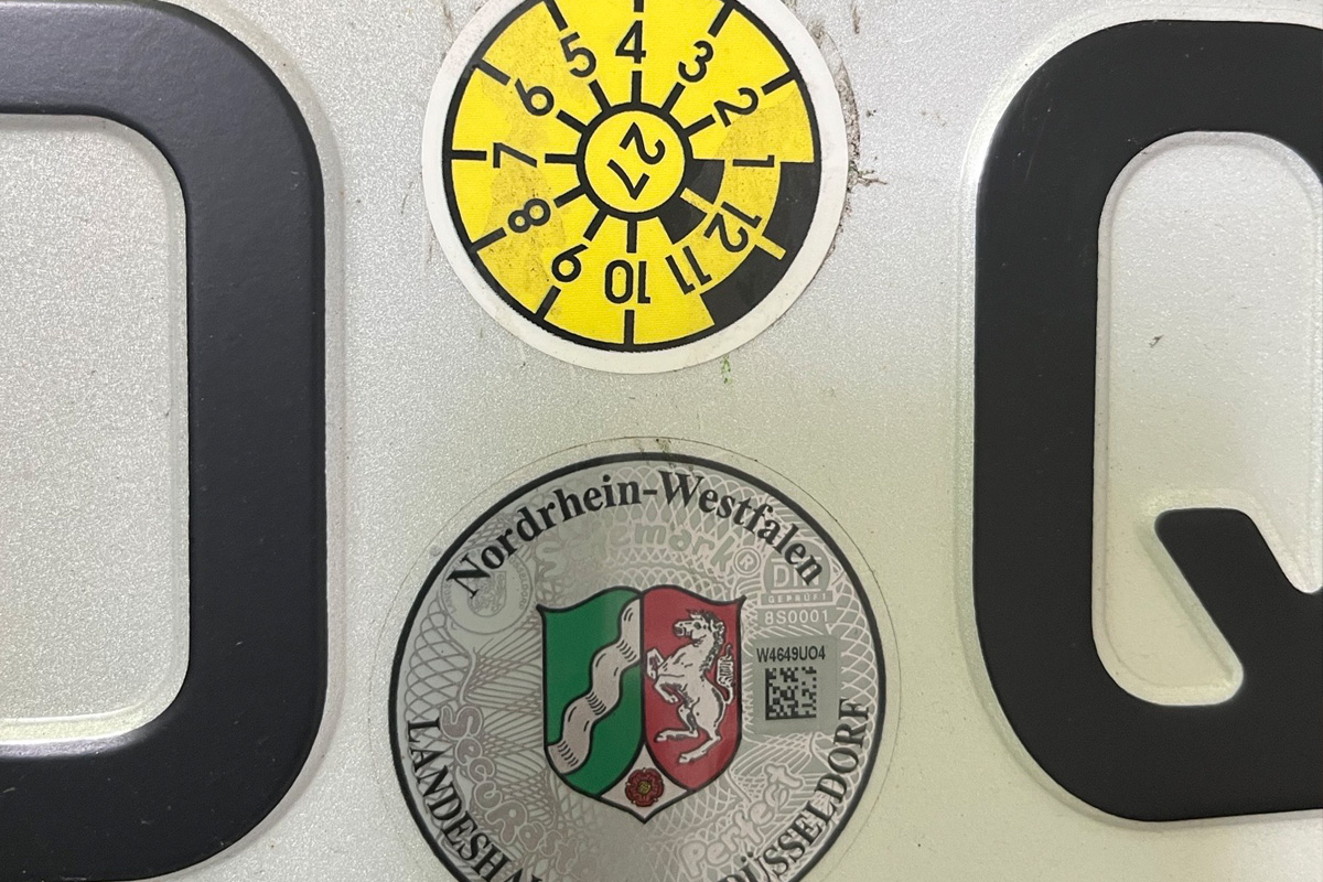 Düsseldorf NRW – Drogendelikte bei Verkehrskontrolle festgestellt