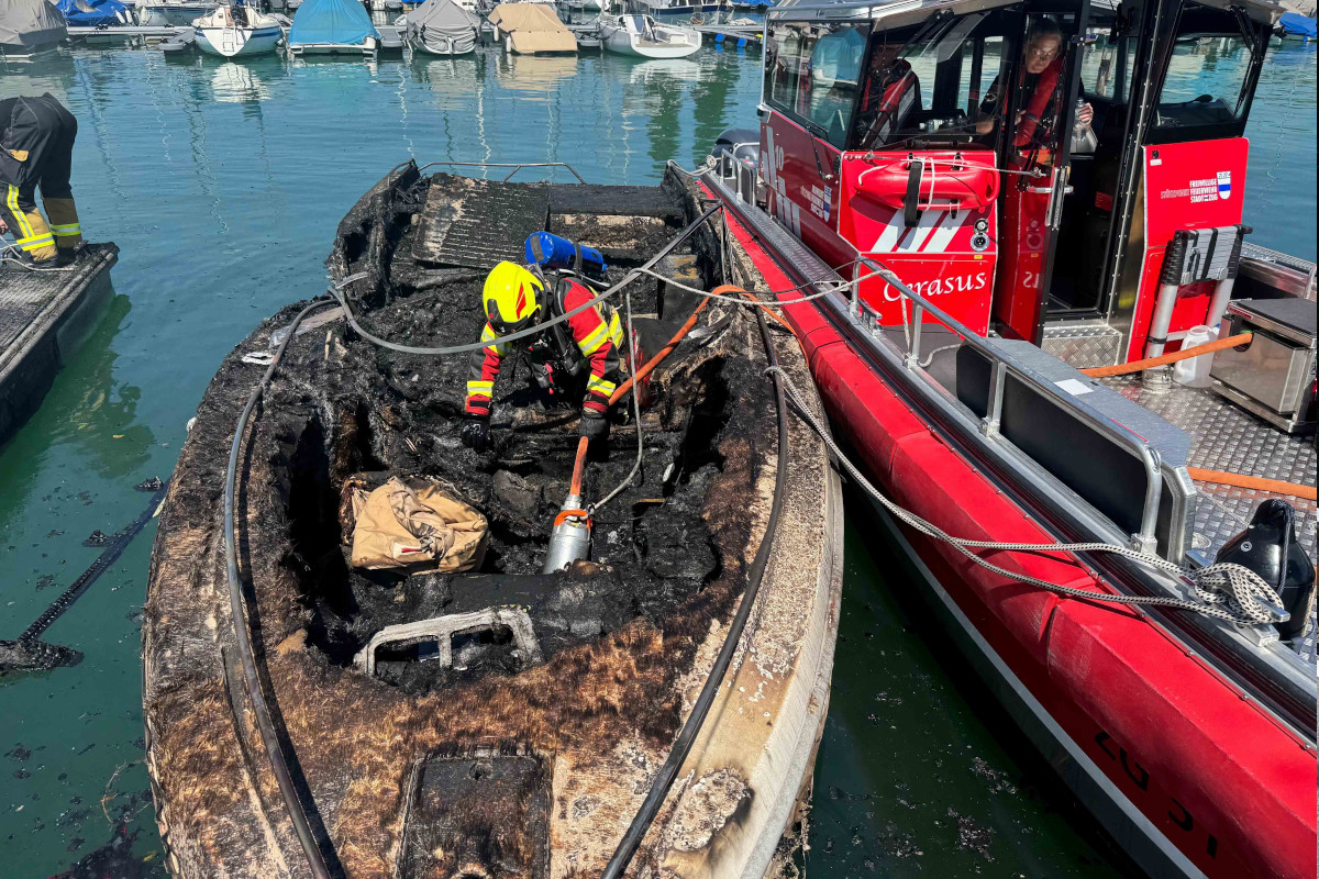 Zug ZG – Mehrere Boote nach Brand in Hafen gesunken