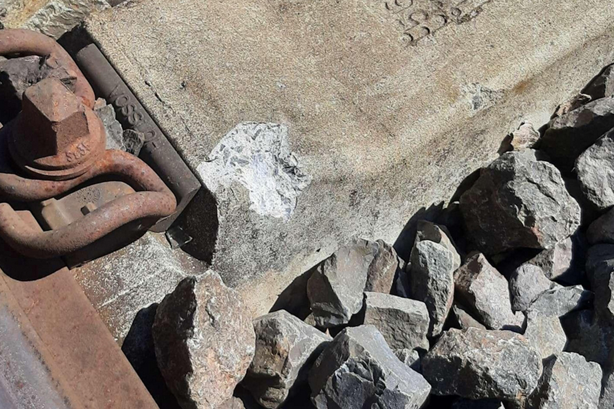 Waren/Müritz MV – Polizei sucht Zeugen nach Steinwürfen auf Bahngleise