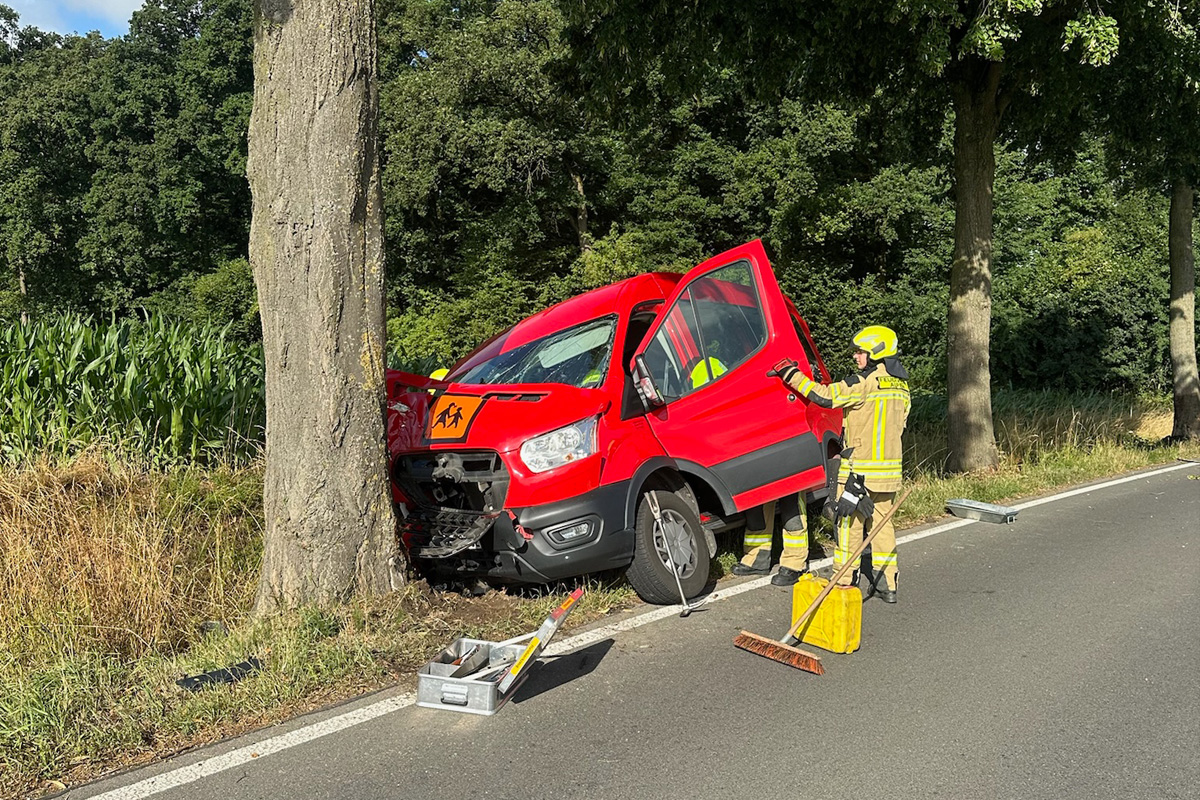 Alpen NW – Verletzter Fahrer nach Alleinunfall