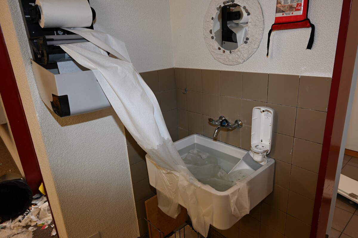 Flawil SG – Schulzentrum verwüstet – Polizei sucht Zeugen