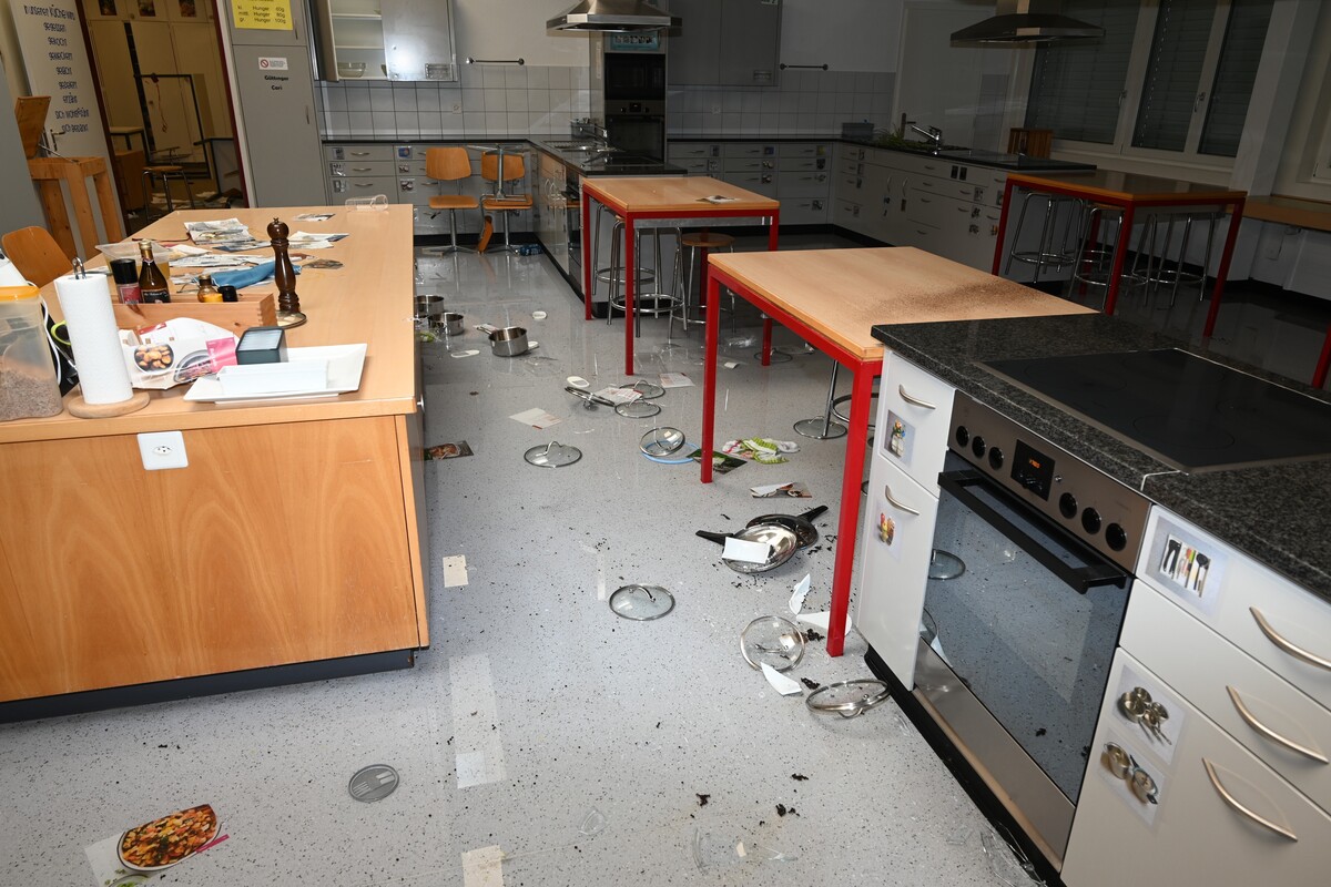 Flawil SG – Schulzentrum verwüstet – Polizei sucht Zeugen