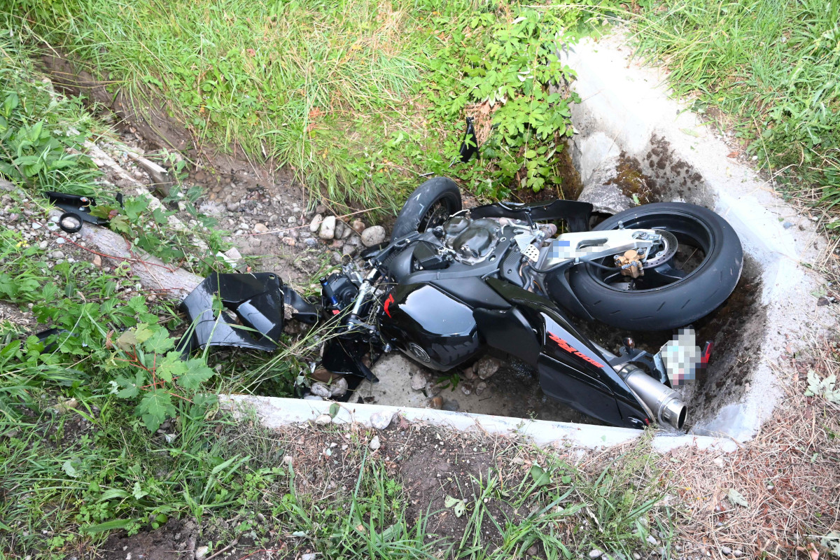 Mühlrüti SG – 19-Jähriger bei Unfall mit Motorrad verletzt