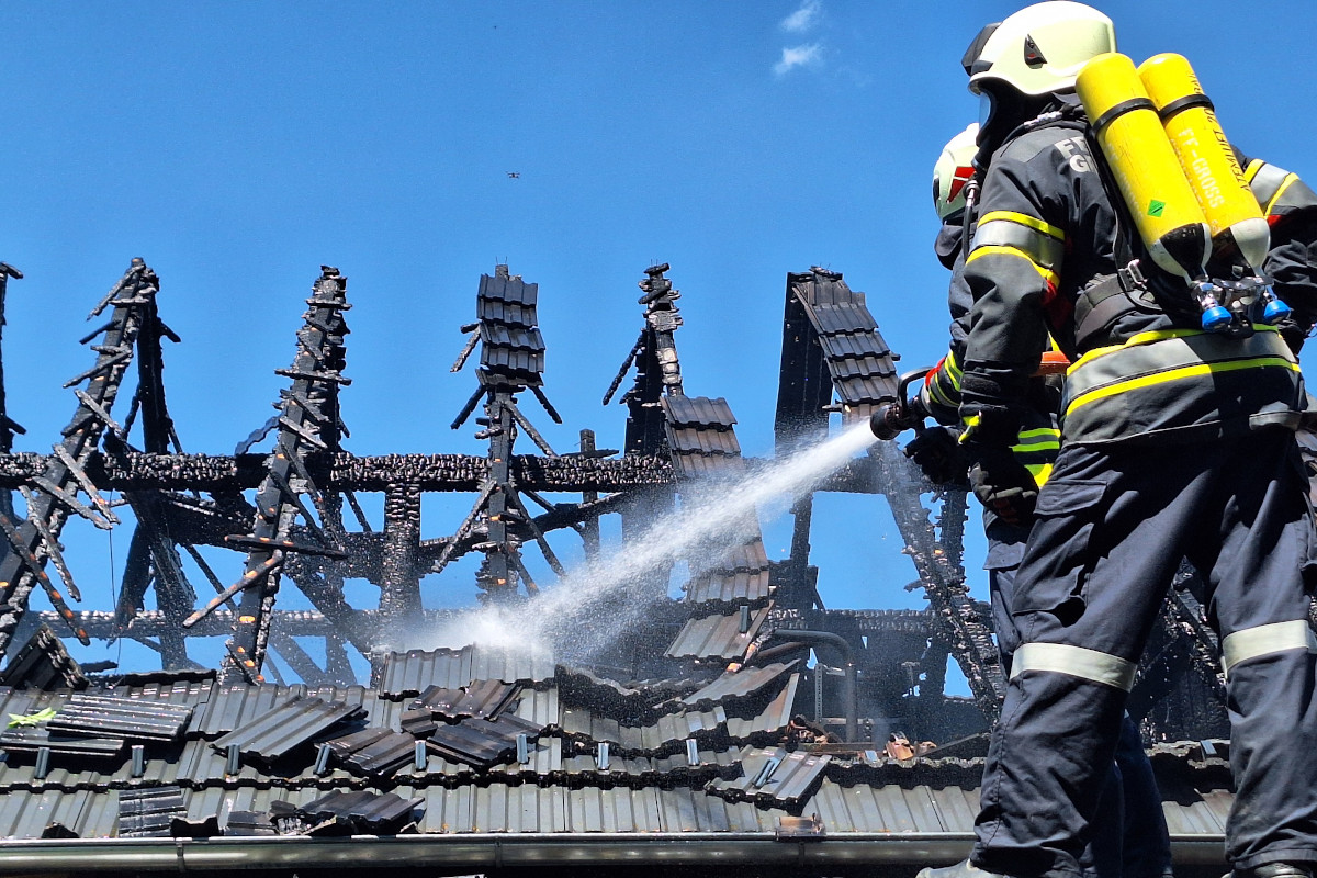 Brand in Großgerharts NÖ – Gebäude komplett zerstört