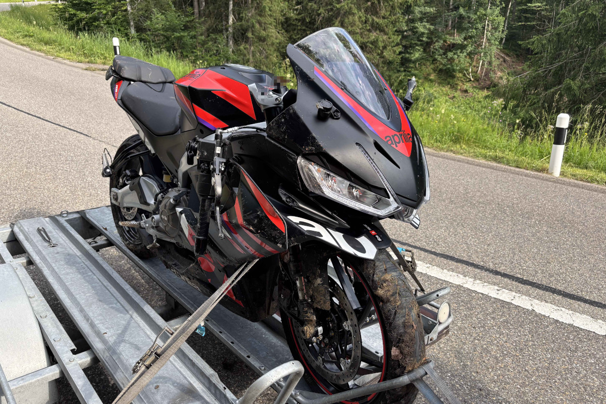 Unfall in Ennetbühl SG – Töfffahrer nach Sturz bei Passhöhe verletzt