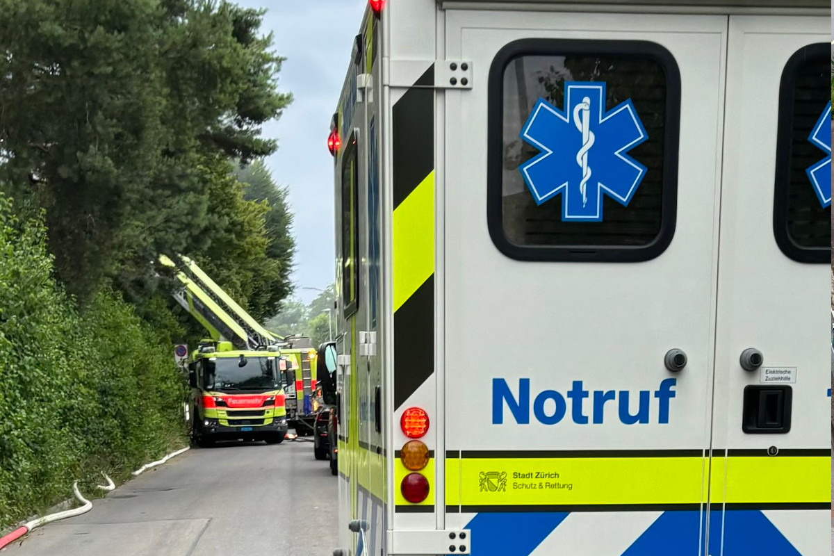 Zürich-Affoltern ZH – Brand in einem Dachstock im Kreis 11