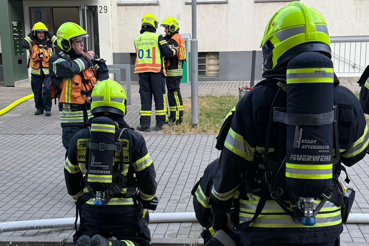 Hattersheim HE – Küchenbrand in Mehrfamilienhaus