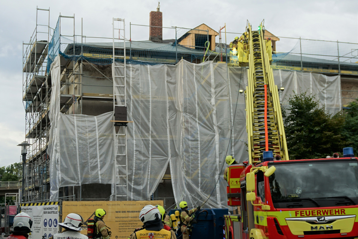 Ratingen NW – Rauchentwicklung am Ostbahnhof erfordert Feuerwehreinsatz