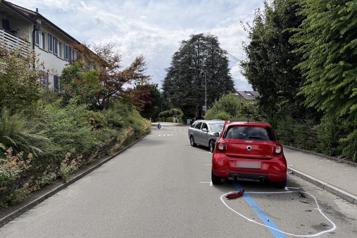 Unfall in St.Gallen – Seniorin nickt fahrunfähig am Steuer an