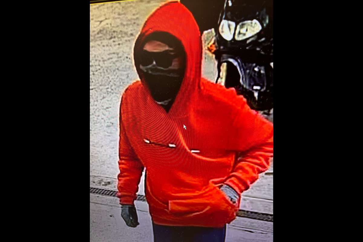 Überfall in Bendern FL – Zwei Unbekannte rauben Avia Tankstelle aus