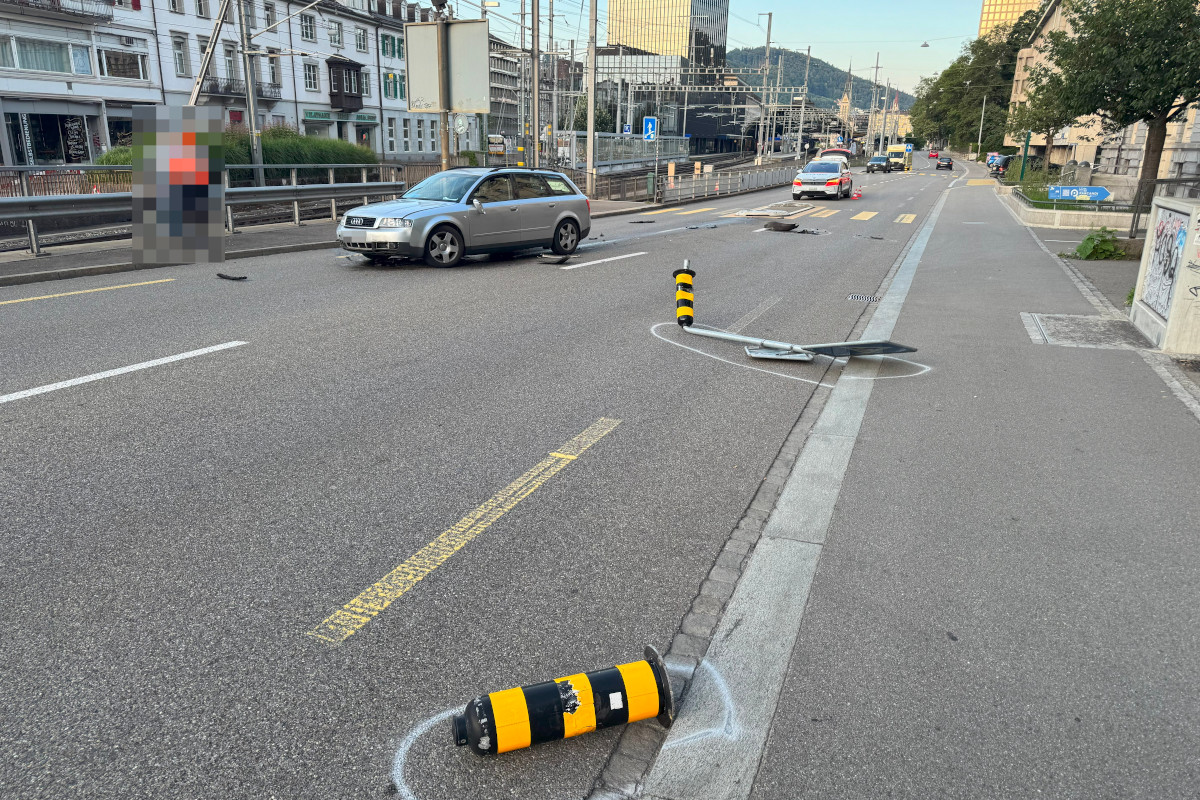 Unfall in St.Gallen – 20-jähriger Autolenker kollidiert infolge Sekundenschlafs